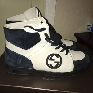 GUCCI WHITE LEATHER AND BLUE SUEDE SHOES SIZE 8